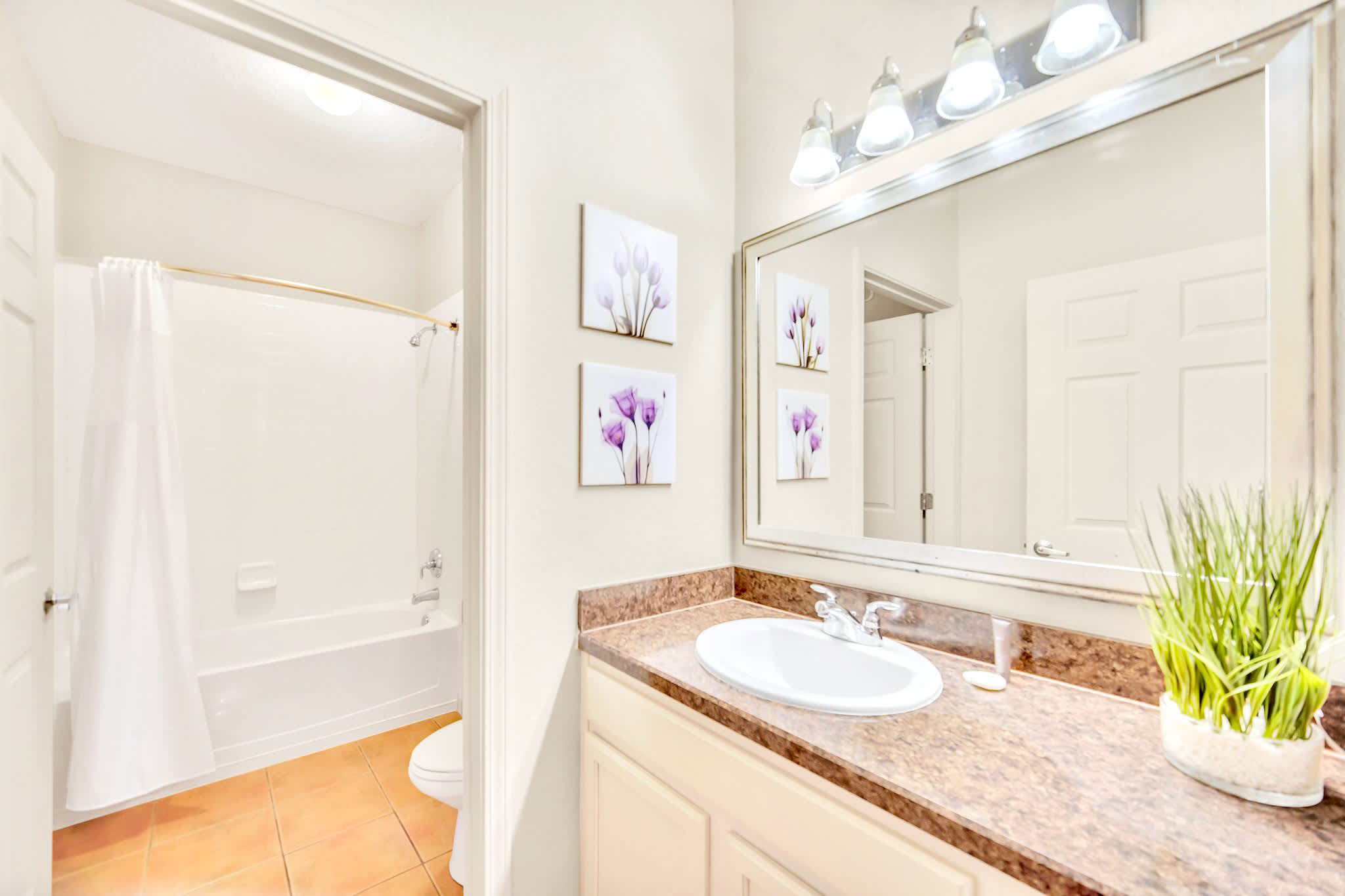 Full Bathroom 2