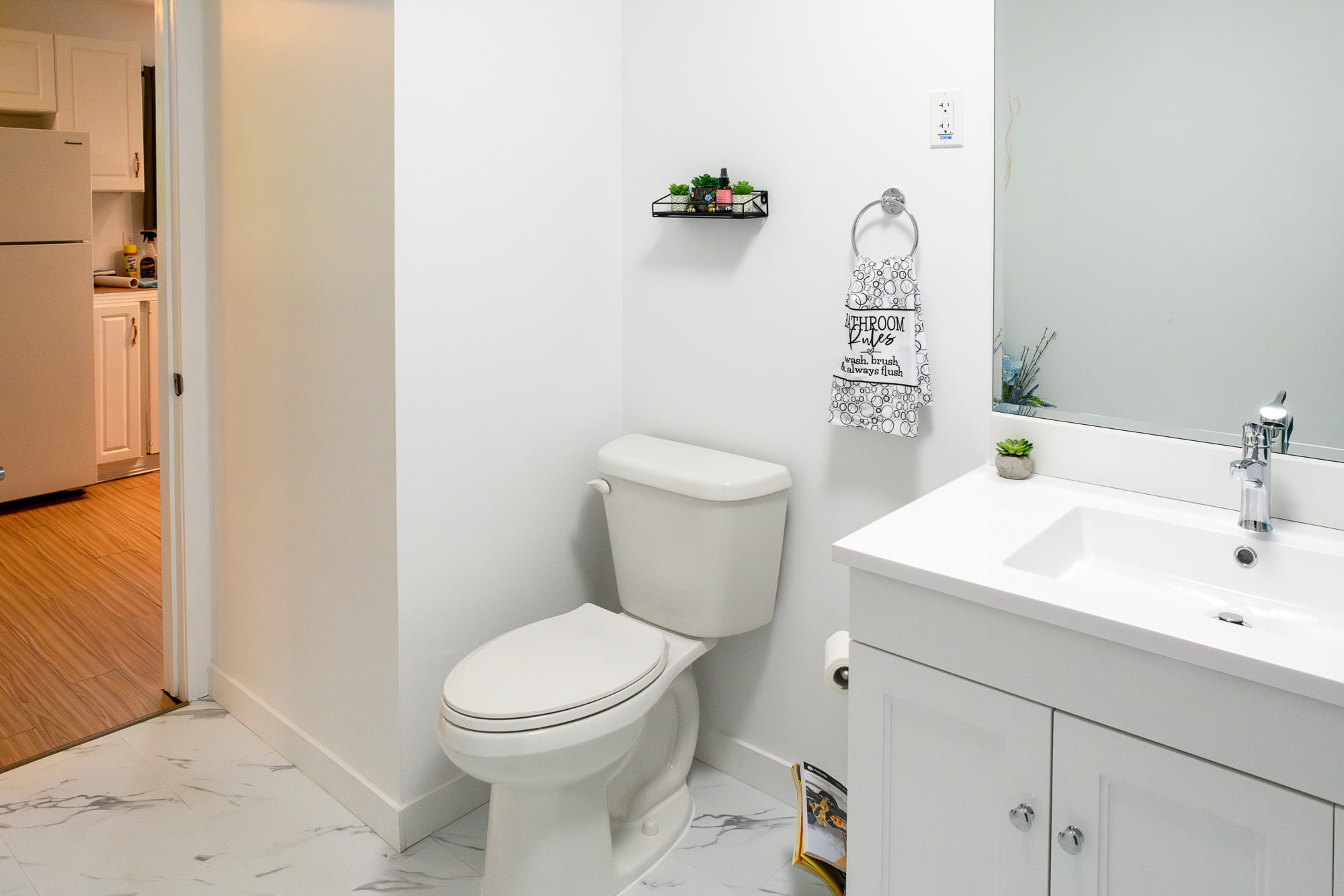 Full Bathroom 1